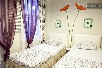 Fuar Ev Taksim Galata Istanbul