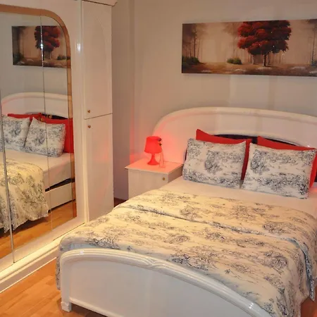 Fuar Ev Taksim Galata * Istanbul